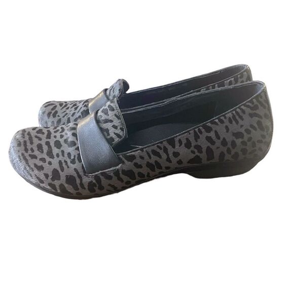 Dansko Oksana Sz EU 41 US 10.5 Grey Leopard Print Calf Hair Slip On Loafer Shoes - Picture 4 of 7